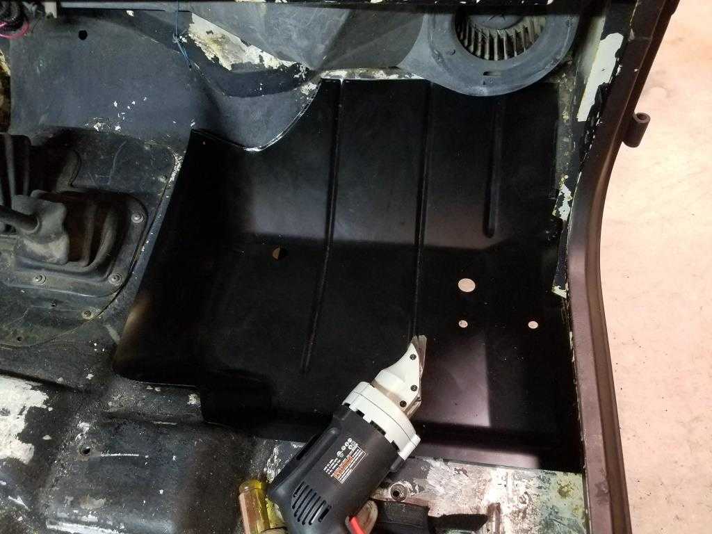 Key Parts 0480226R Original Replacement Stamped Steel Front Passenger